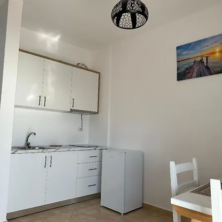 Nazo Sea View * Kryemedhej