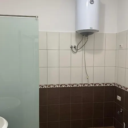 Guest house Nazo Sea View Kryemedhej